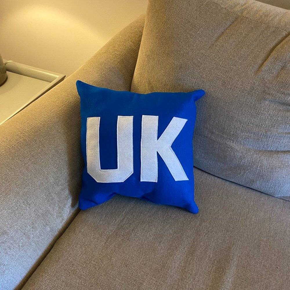 UK / University of‎ Kentucky Decorative Pillow